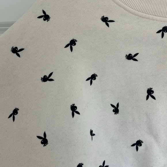 Playboy by PacSun Allover Bunny Classic Crew Neck Sweater size small - Picture 3 of 6